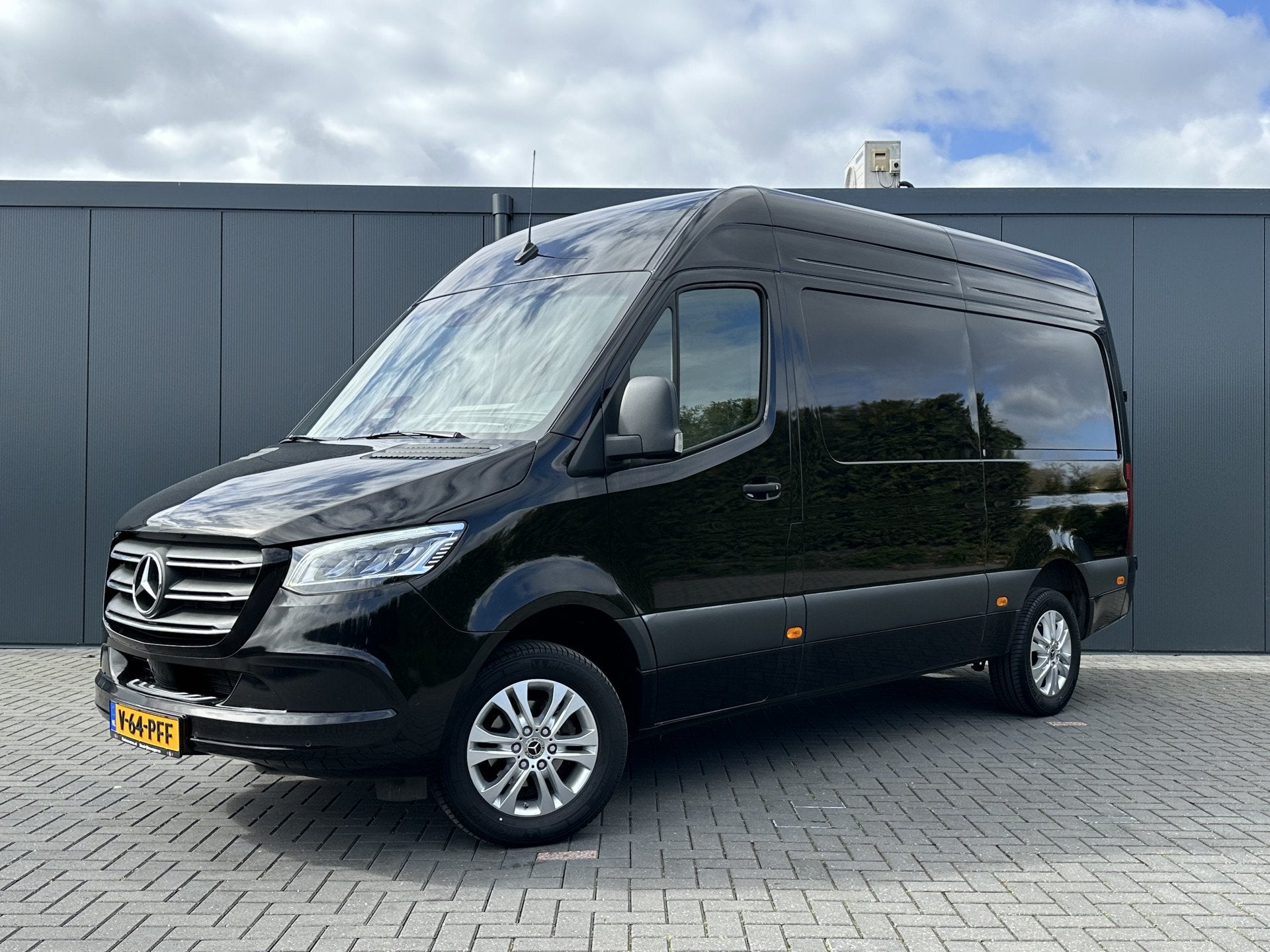 Mercedes-Benz Sprinter 317 CDI 9G-TRONIC RWD / L2H2 / FACELI, Automaat, Achterwielaandrijving, Gebruikt, Euro 6