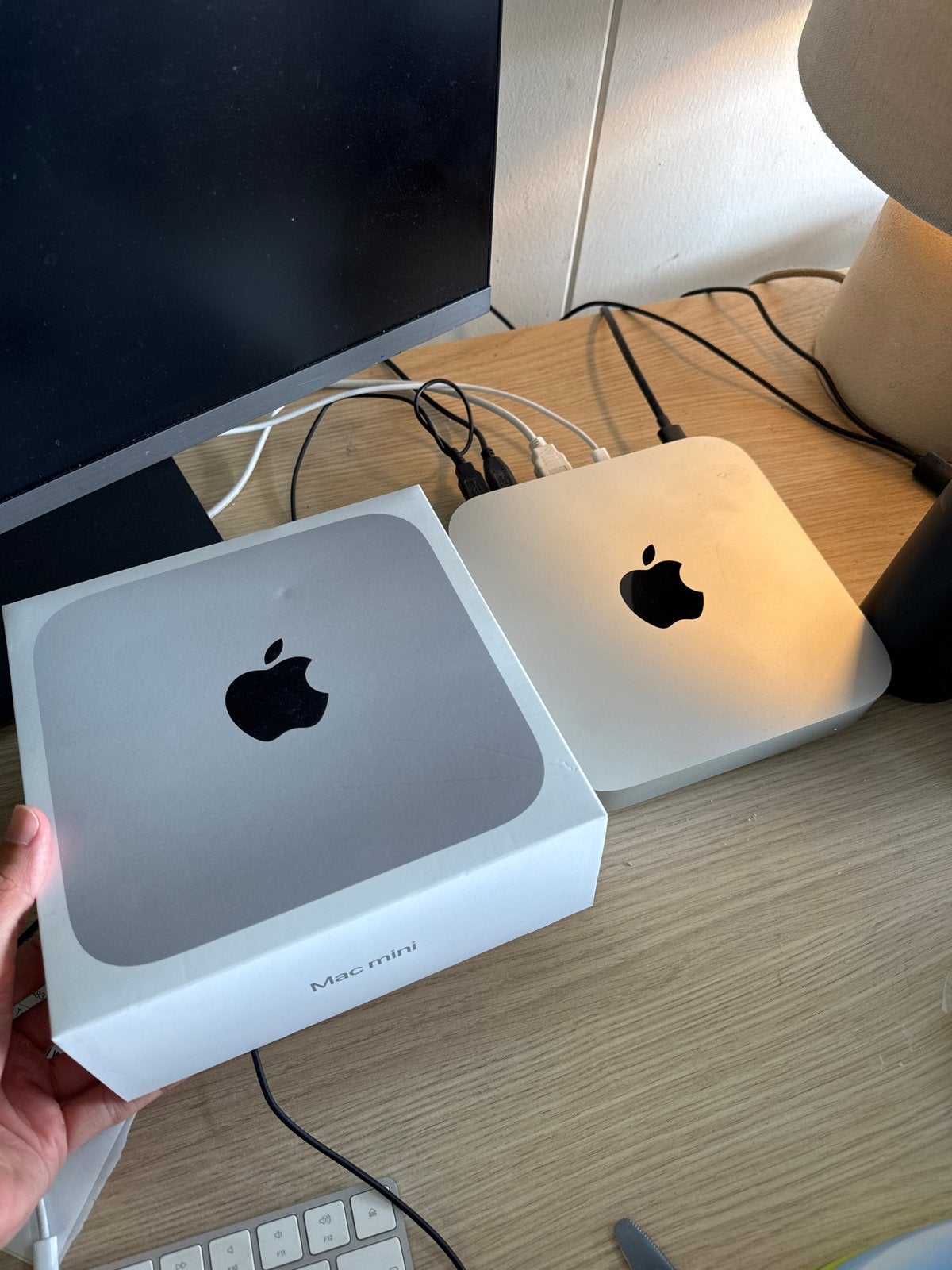 Zeer net onderhouden Mac Mini met Apple M2 chip, Computers en Software, Apple Desktops, Ophalen, Zo goed als nieuw, Mac Mini, Onbekend
