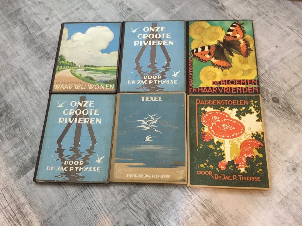 Verkade albums o.a. Texel, Groote Rivieren,, Ophalen, Gelezen, Jac. P. Thijsse, Plaatjesalbum