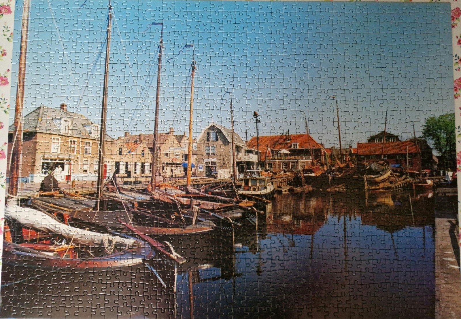 legpuzzel 1000stukjes haven met boten Urk ijselmeergezichten, Ophalen of Verzenden, 500 t/m 1500 stukjes, Zo goed als nieuw, Legpuzzel