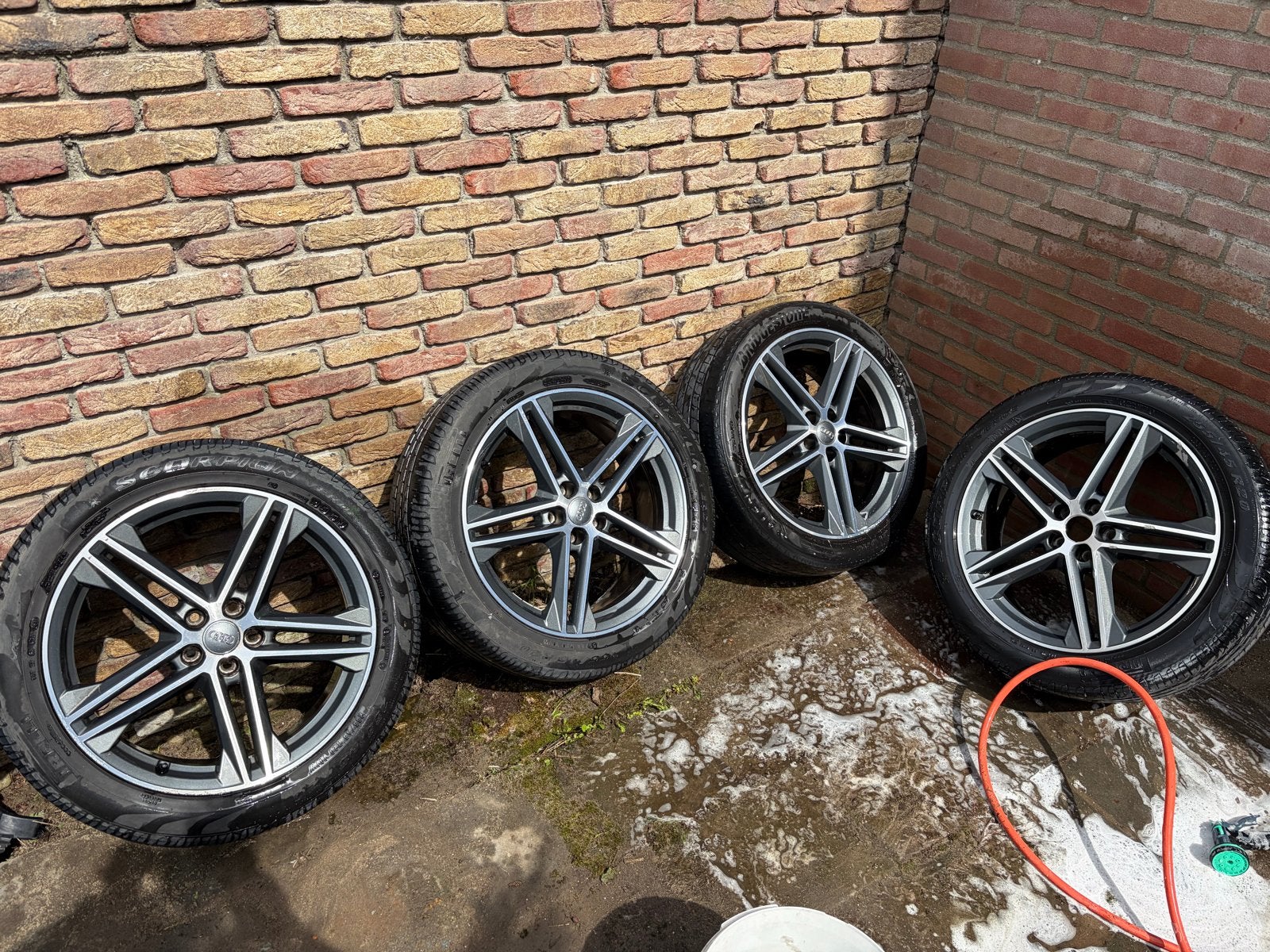 Velgen Audi Q5 20 inch met banden (3x 6mm profiel), Ophalen, Gebruikt, 20 inch, Banden en Velgen