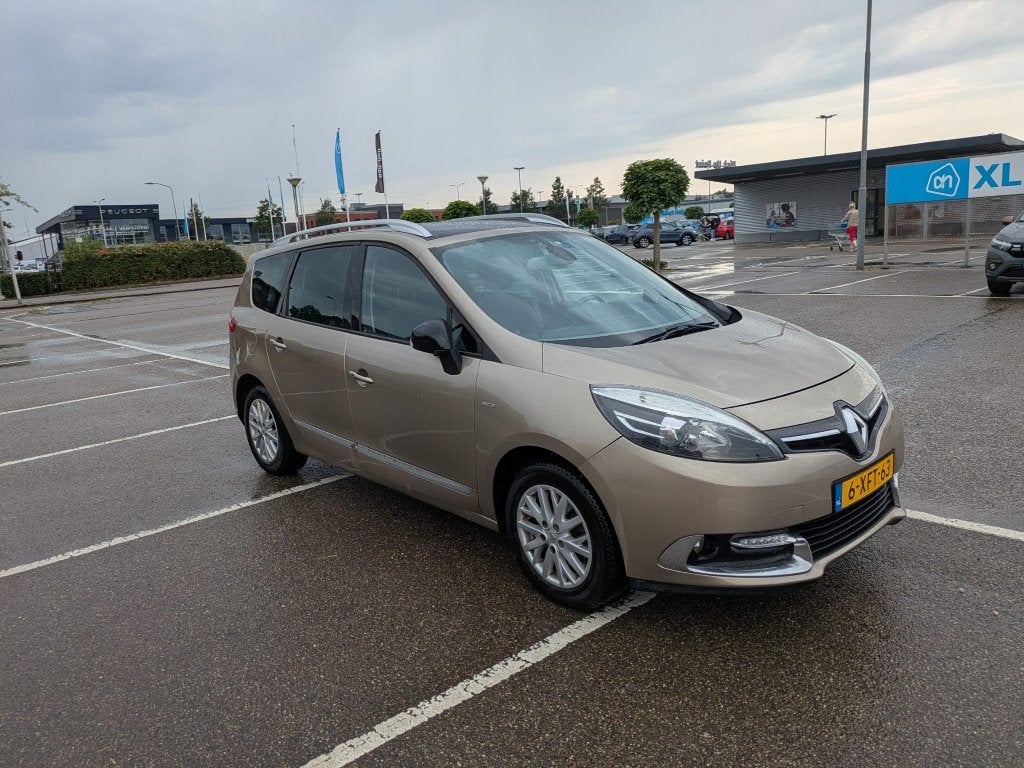 Renault Grand Scenic 2.0 AUT Bose 7 zits 2014, Auto's, 4 cilinders, Bruin, Bruin, Particulier