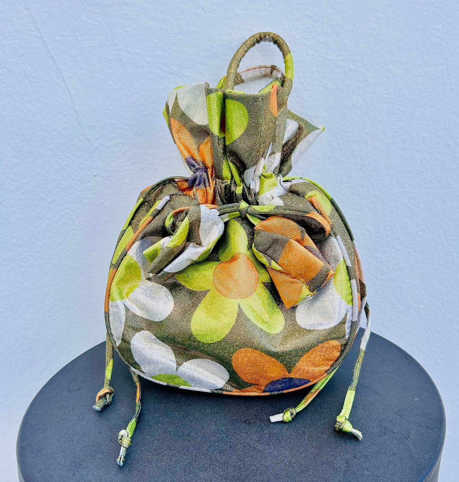 Tasje nieuw  flowerpower, Ophalen of Verzenden, Nieuw, Handtas