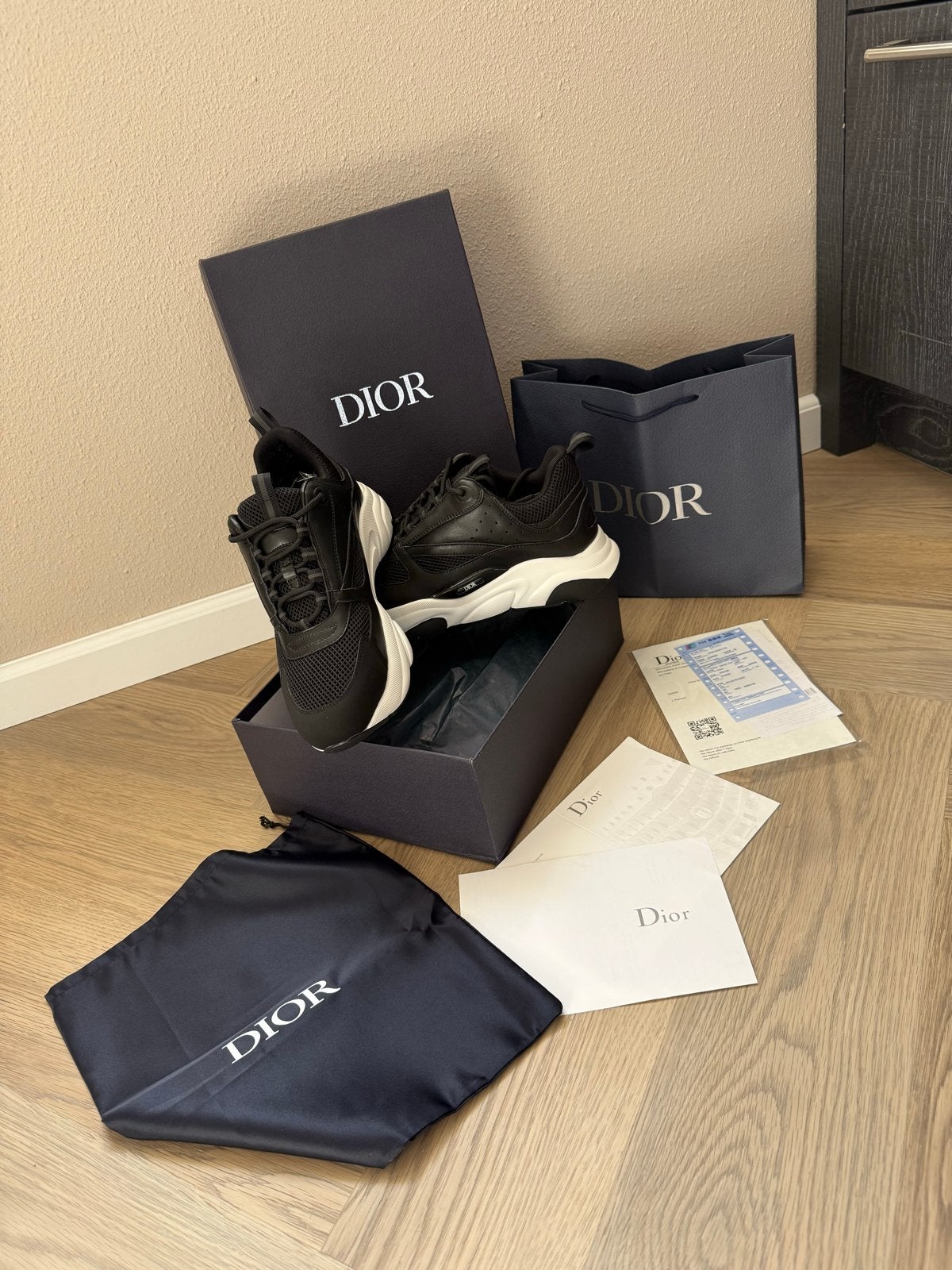 Dior B22 Sneakers - Zwart met Witte Zool, Ophalen of Verzenden, Zo goed als nieuw, Zwart, Sneakers of Gympen
