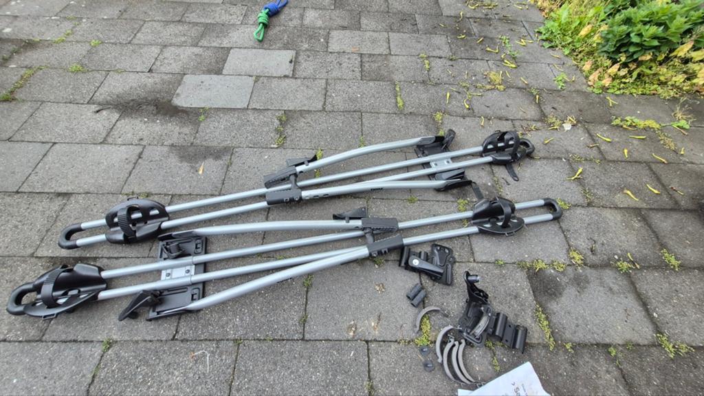 Thule Dakdragers voor Fietsen - Gebruikt, Auto diversen, Fietsendragers, Ophalen, 2 fietsen, Gebruikt, Dakdrager