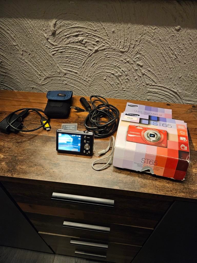 Samsung ST65 zoom Camera - Zilver met accessoires, Ophalen of Verzenden, Gebruikt