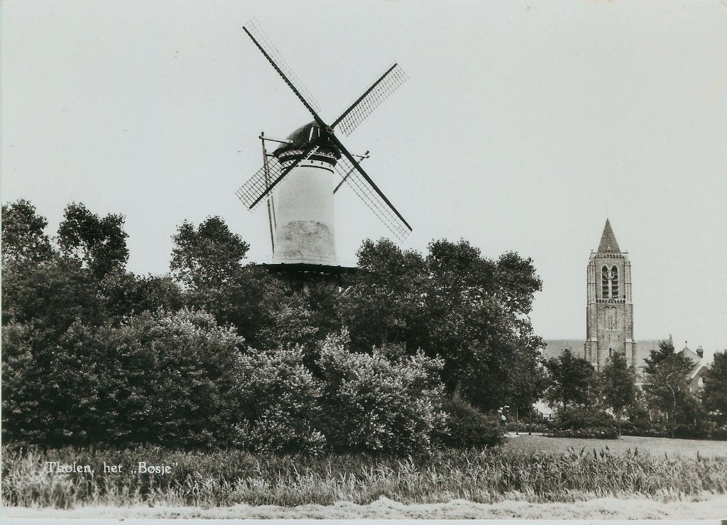 Tholen Het Bosje molen De Hoop kerk 1973 groot formaat, Ophalen of Verzenden, 1960 tot 1980, Ongelopen, Zeeland