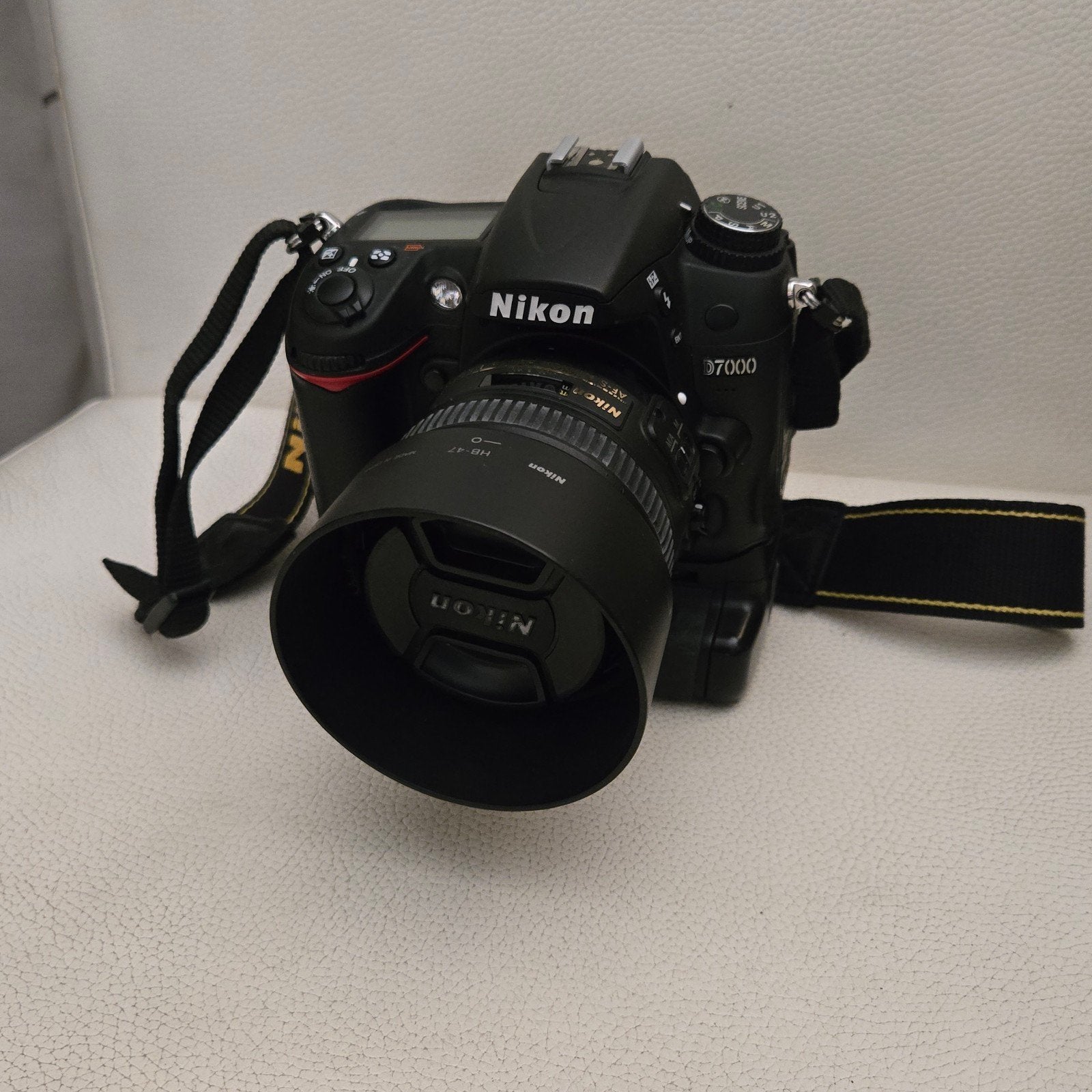 Aangeboden: digitale Nikon D7000 camera met 50mm lens, Ingebouwde flitser, Spiegelreflex, 16 megapixels, Ophalen of Verzenden
