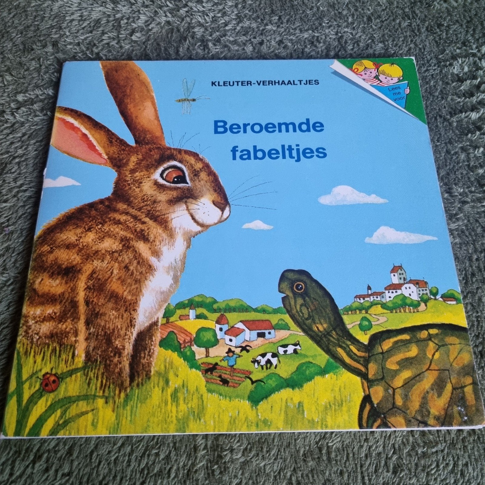 Beroemde Fabeltjes - Kleuter-verhaaltjes, Boeken, Ophalen of Verzenden, Gelezen