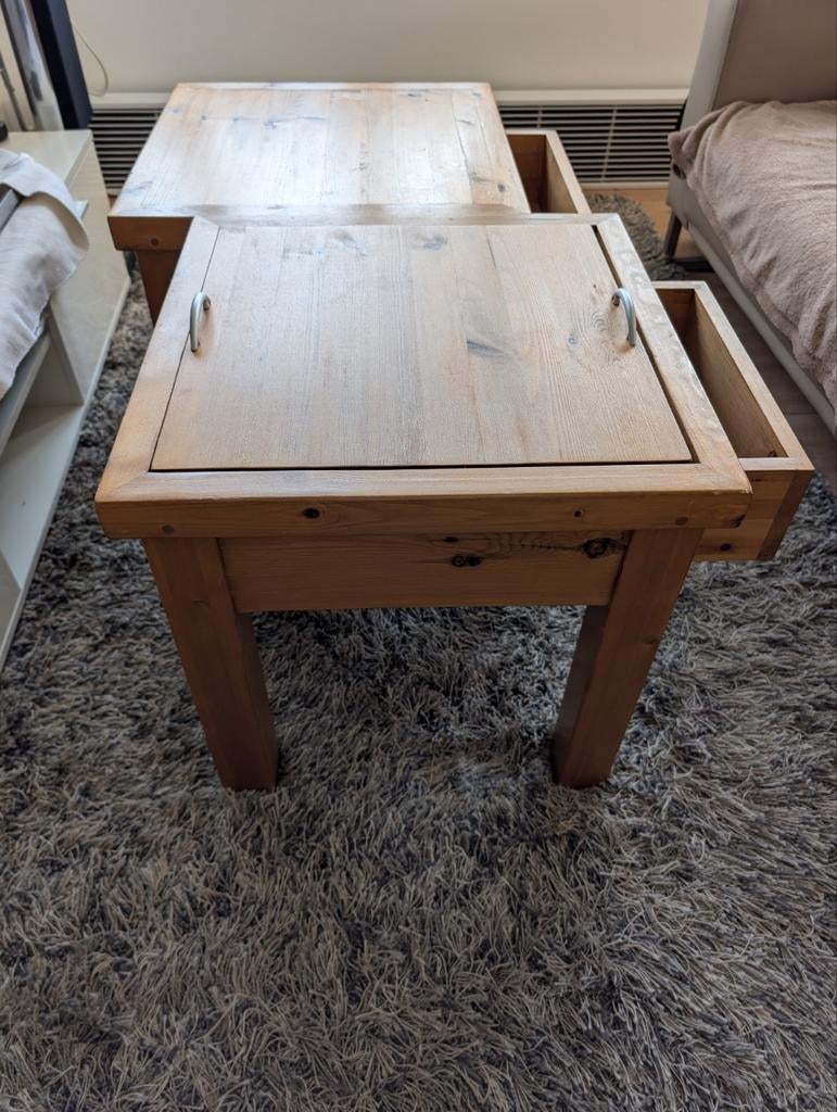 TK 2 salon/bijzet tafeltjes €15, hout grenen 50X50X50 cm, Ophalen, Gebruikt, 50 tot 100 cm, Vierkant