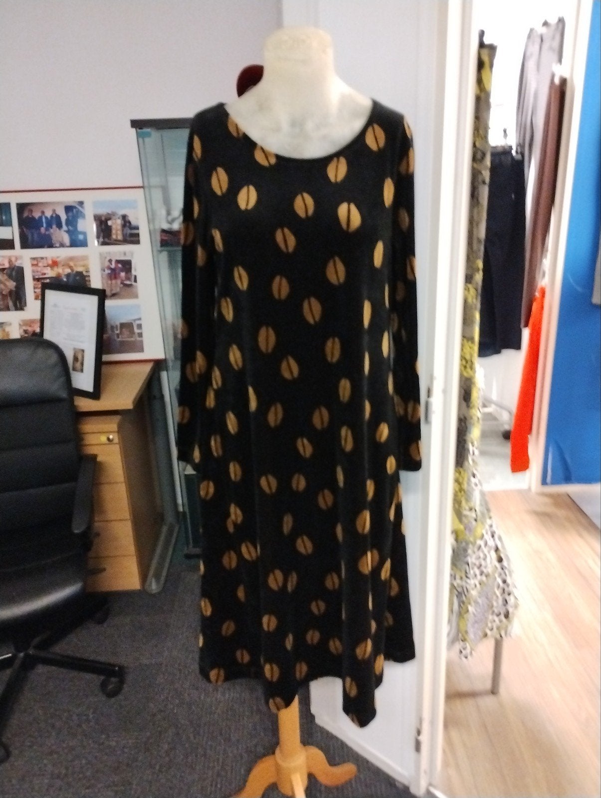 Gudrun Sjödén warme velours jurk met print, Gudrun Sjödén, Zwart, Ophalen of Verzenden, Knielengte