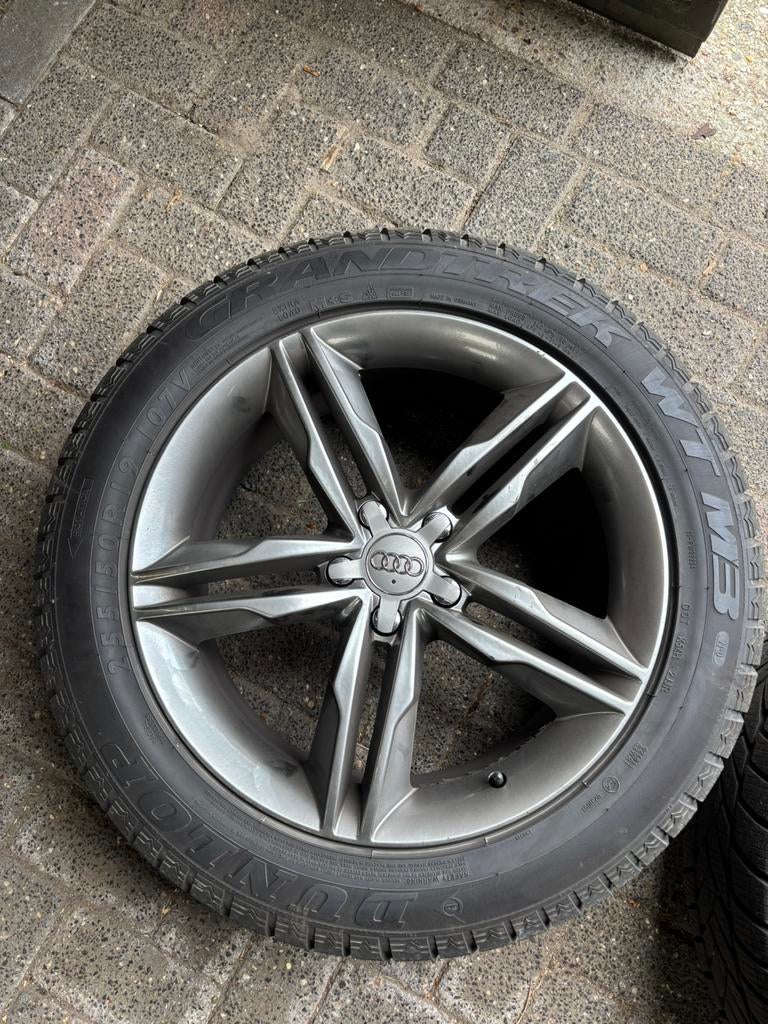 Audi 5x112 19 inch winterset, Auto-onderdelen, Banden en Velgen, 19 inch, Velg(en), 235 mm, Winterbanden