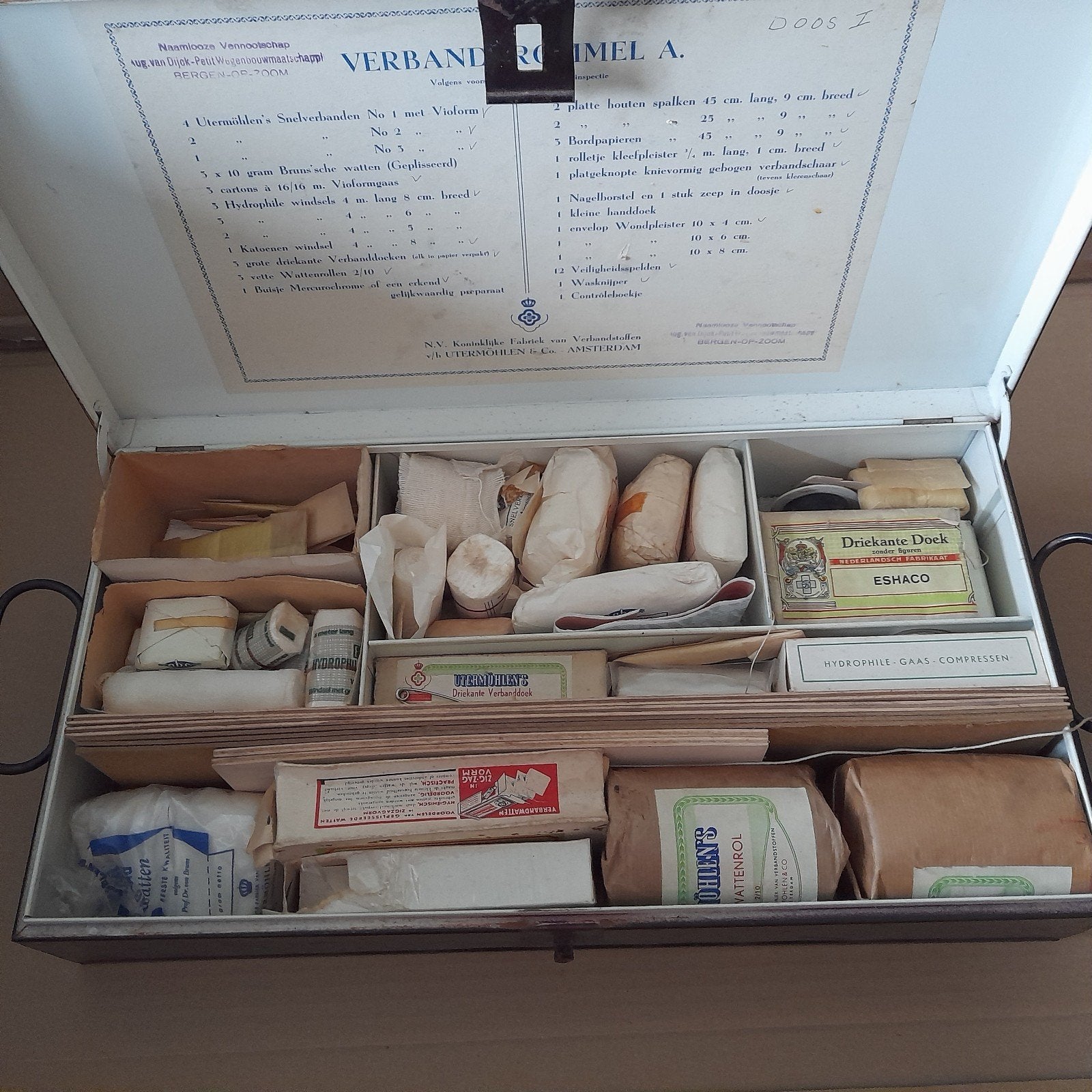 Vintage Utermöhlen's metalen verbandkist A - gevulde EHBO-ki, Ophalen of Verzenden