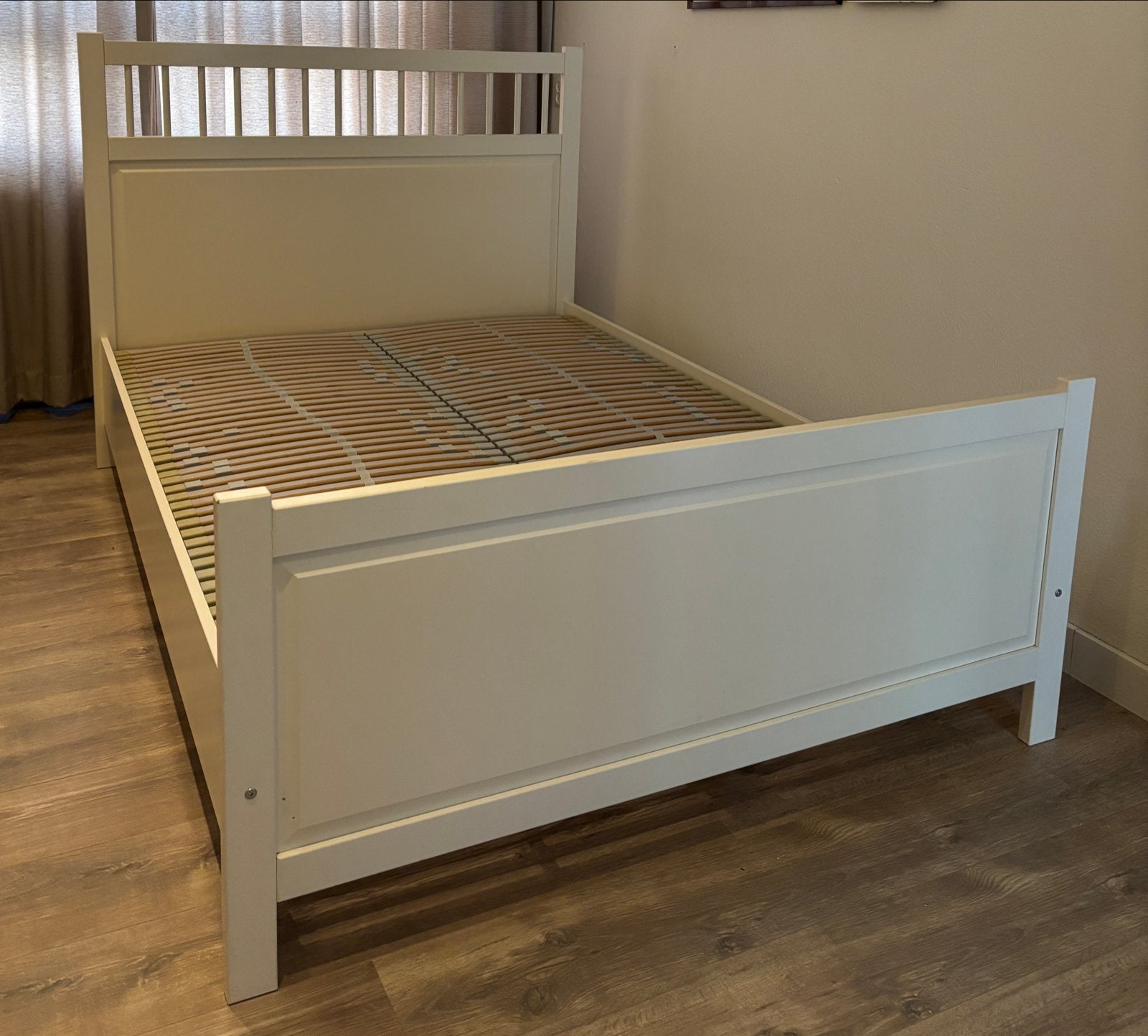Wit tweepersoonsbed met lattenbodem 140 x 200, Ophalen, Gebruikt, Wit, Tweepersoons