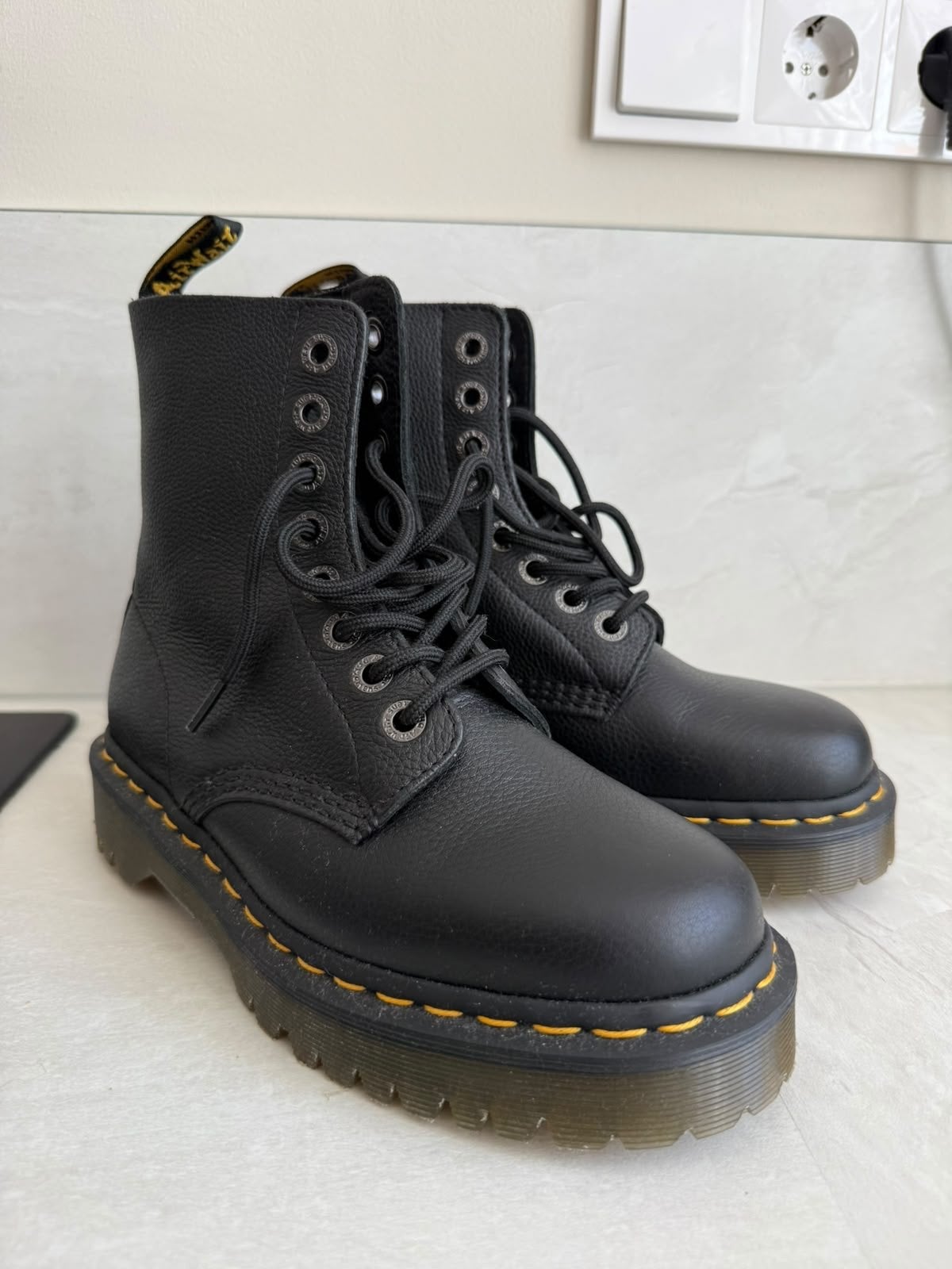 Dr. Martens Jadon III Platform Laarzen Zwart - maat 38, Ophalen of Verzenden, Zo goed als nieuw, Zwart, Lage of Enkellaarzen