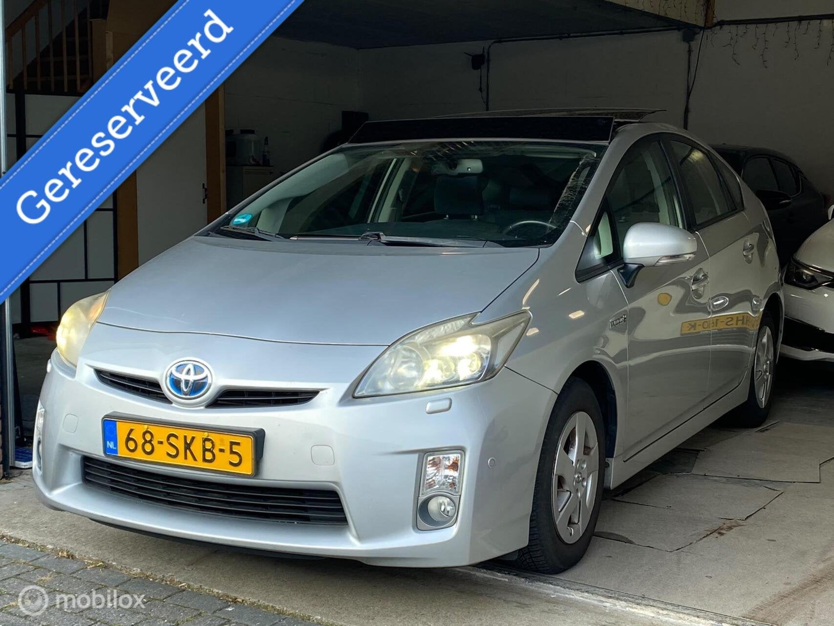Toyota Prius 1.8 Dynamic Solar 1e eig, Keyless, Xenon,Pano,, Auto's, 136 pk, Gebruikt, 4 cilinders, Origineel Nederlands