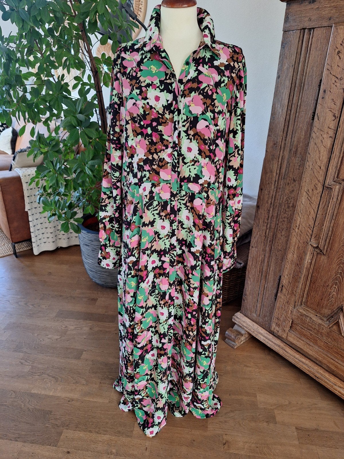 Zgan, prachtige maxidress Eksept, XL, Maat 46/48 (XL) of groter, Ophalen of Verzenden, Zo goed als nieuw, Eksept