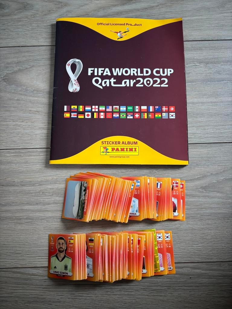 371 stickers Panini Wk 2022, Ophalen of Verzenden, Nieuw, Meerdere stickers