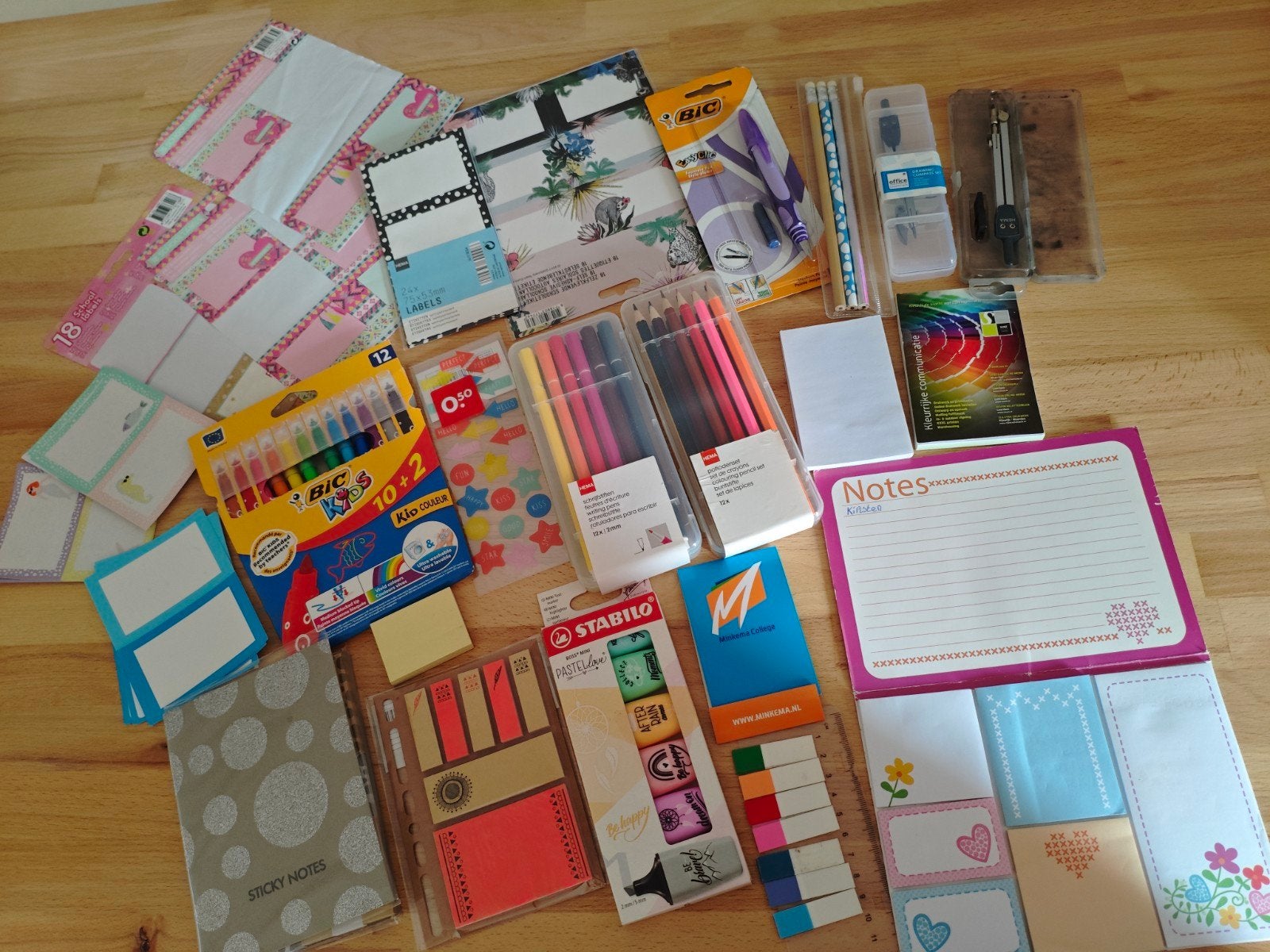 Potloden, stiften, sticky notes, kladblokjes, Diversen, Schoolbenodigdheden, Ophalen
