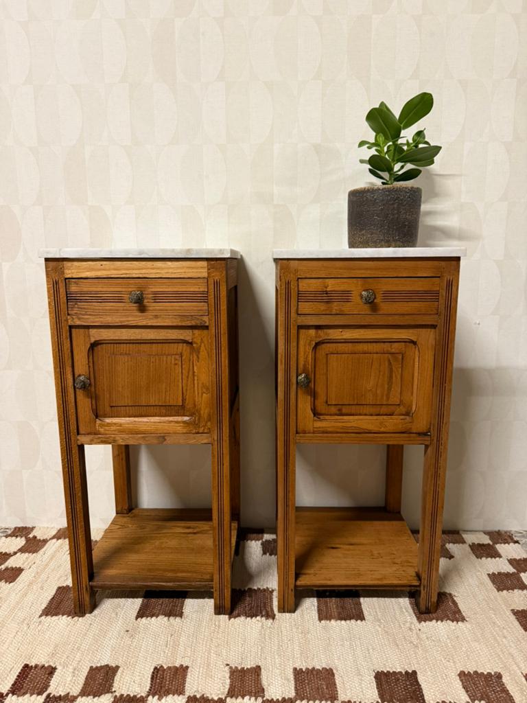 Vintage antiek nachtkastjes marmer blad messing, Huis en Inrichting, Slaapkamer | Nachtkastjes, Gebruikt, Vintage, Vintage, 65 cm of meer