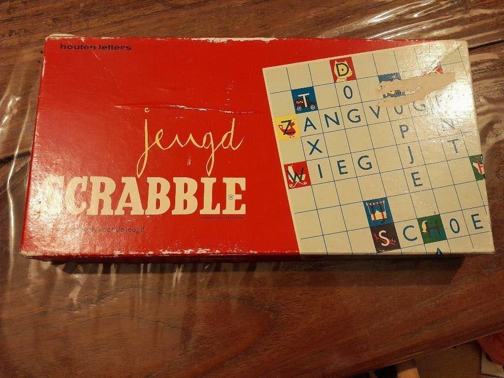 Jeugdscrabble, Drie of vier spelers, Ophalen of Verzenden, Gebruikt