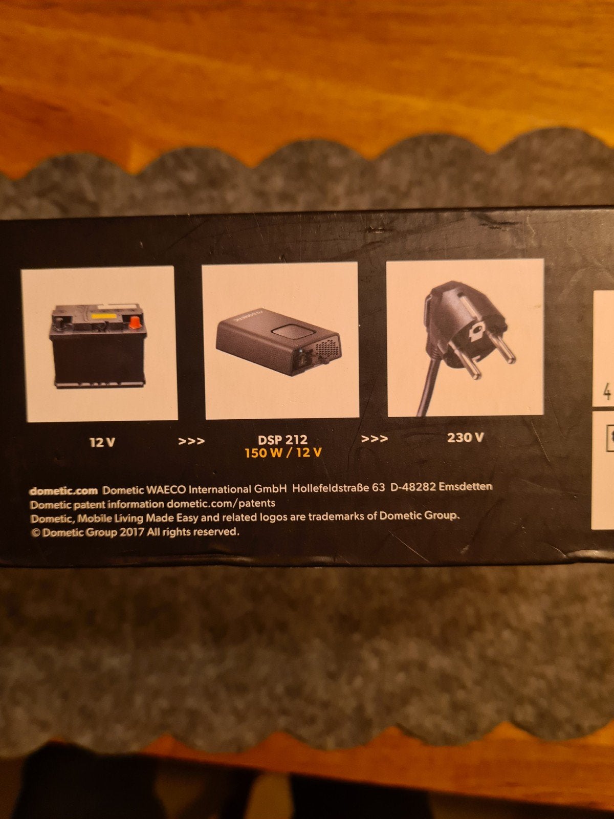 Dometic DSP 212 Pure Sine Wave Omvormer 150W - 230V, Ophalen of Verzenden