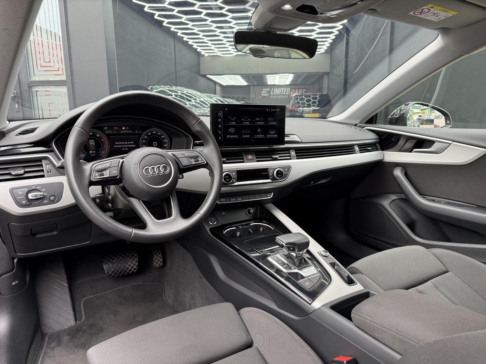 Audi A5 Sportback 35 TFSI Black Edition | NAP | PDC | 20INCH, Auto's, Audi, Dealer onderhouden, Stof, Gebruikt, 4 cilinders