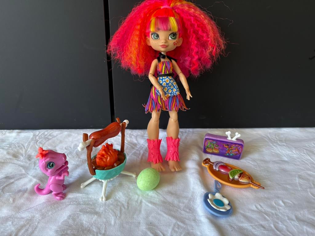 Cave club barbie emberly, Ophalen of Verzenden, Zo goed als nieuw, Barbie