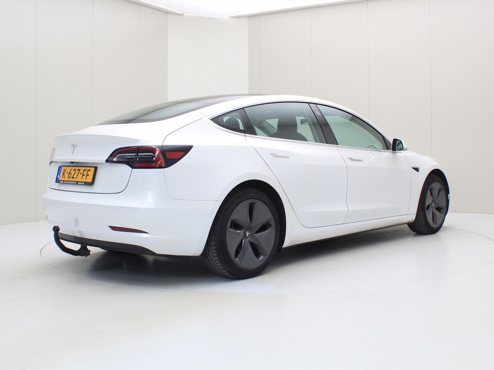 Tesla Model 3 Standard RWD Plus [ TREKHAAK+LFP-ACCU+AUTOPILO, Automaat, Achterwielaandrijving, Gebruikt, Zwart
