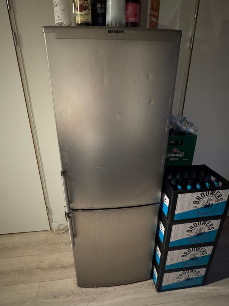 Gratis siemens ijskast, Witgoed en Apparatuur, Koelkasten en IJskasten, Ophalen, Gebruikt, 200 liter of meer, 160 cm of meer
