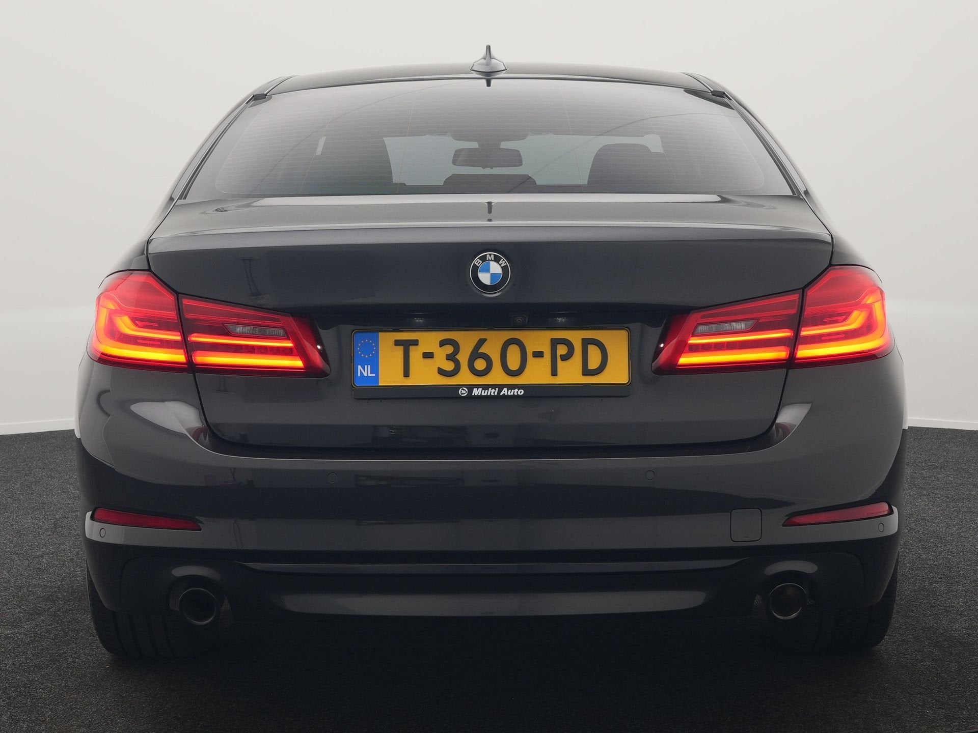 Foto 38 van BMW 5 Serie 530e iPerformance Sportline PHEV 252pk | Adaptiv