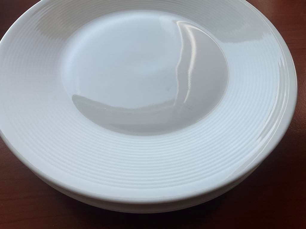 New York roomwit /zgan, Huis en Inrichting, Keuken | Servies, Ophalen of Verzenden, Zo goed als nieuw, Bord(en), Overige stijlen