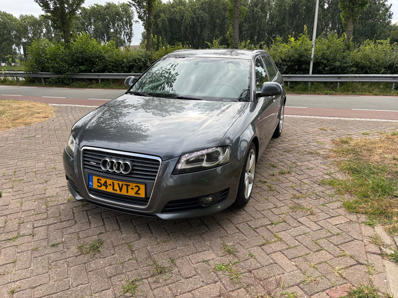 Audi A3 1.4 Tfsi 92KW Sportback 2010 Grijs, Voorwielaandrijving, 125 pk, 680 kg, 4 cilinders