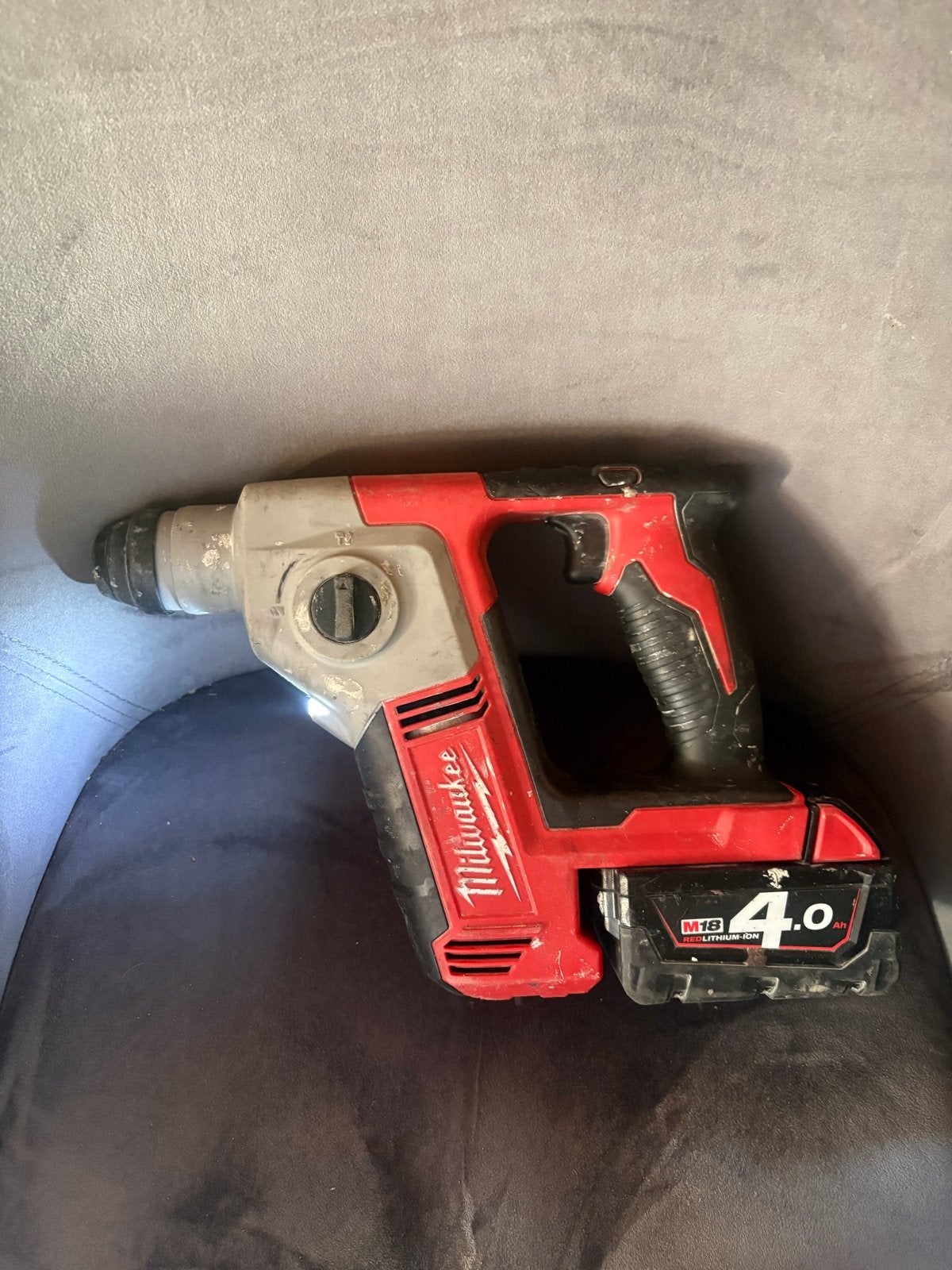 Milwaukee M18 BH Boorhamer - Zo goed als nieuw, Doe-het-zelf en Verbouw, Gereedschap | Boormachines, 600 watt of meer, Boor- en/of Breekhamer