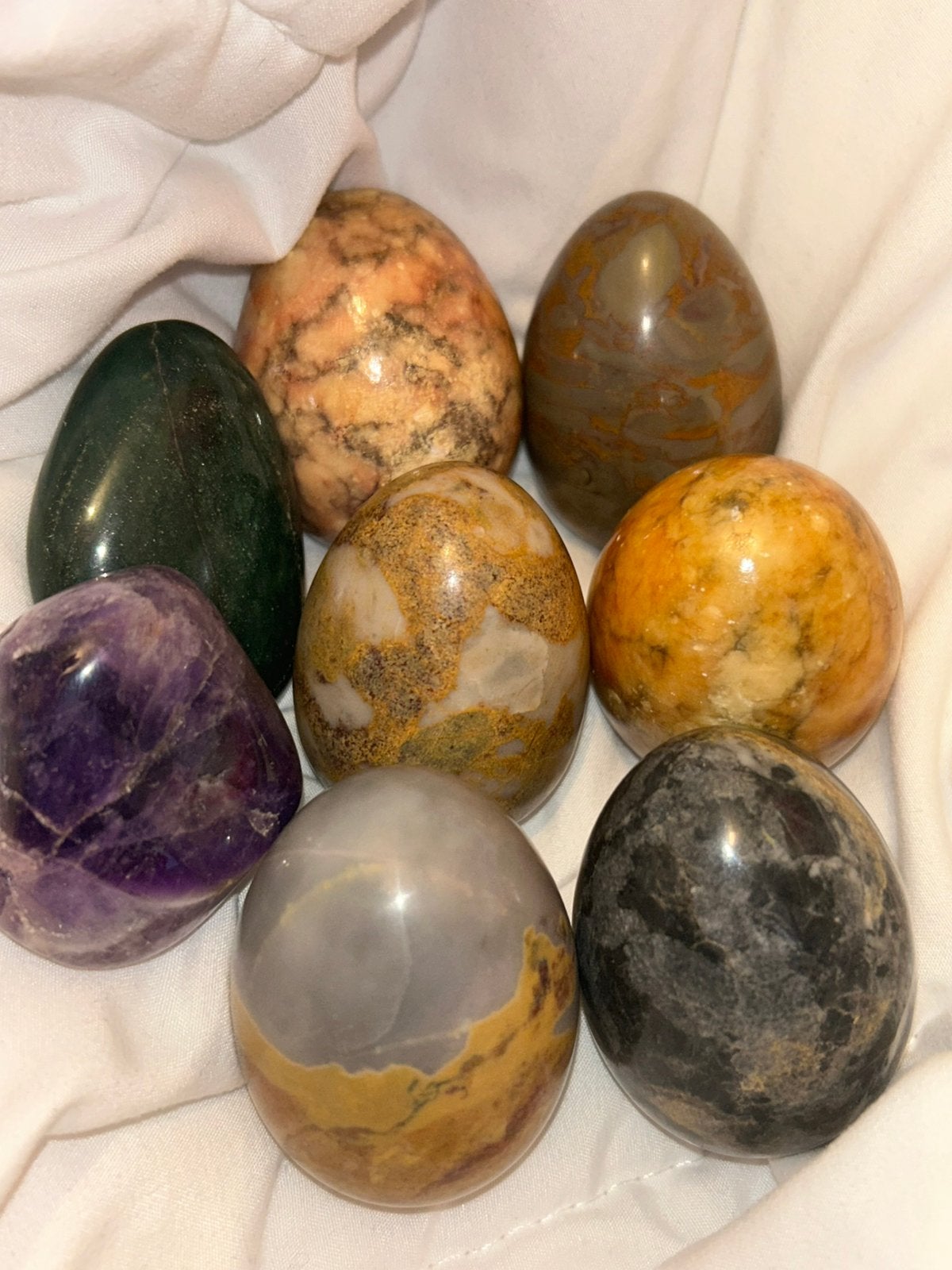vintage hand carved polished stone eggs and crystals, Ophalen of Verzenden