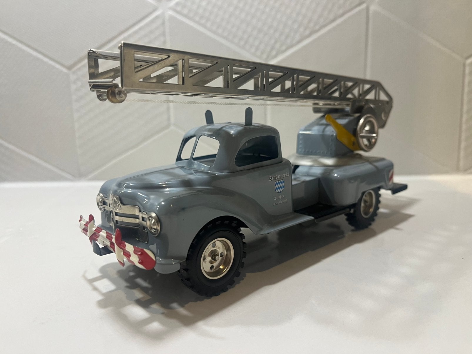 GAMA ladderwagen brandweer auto 70006 – TRIX – met doos, Antiek en Kunst, Verzenden
