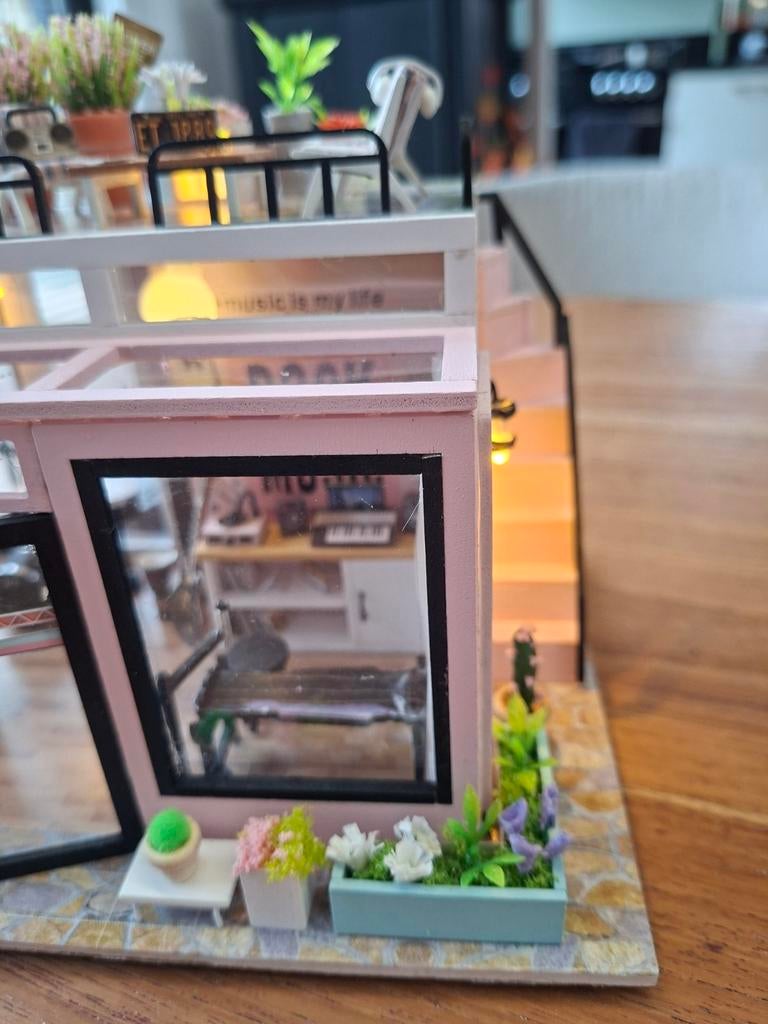 Miniatuur muziekwinkel/studio 1:12 met verlichting, Ophalen of Verzenden