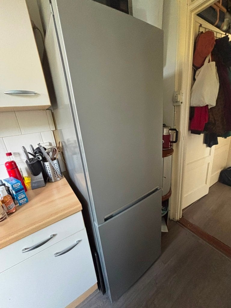 Beko koelkast met koel-vriescombinatie – werkt goed, Ophalen, Gebruikt, 200 liter of meer, 60 cm of meer