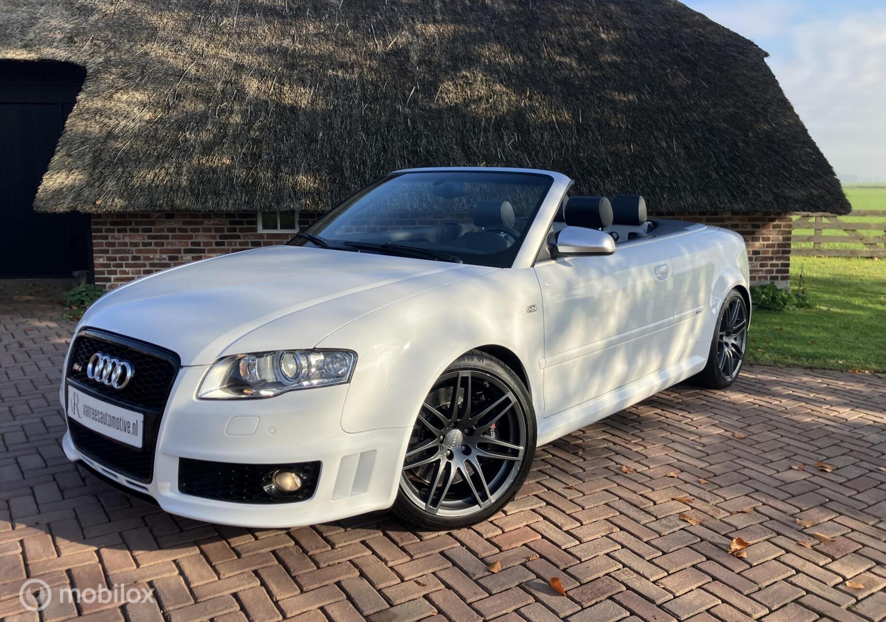 Audi RS 4 4.2 V8 RS 4 quattro Cabrio UNIEKE UITVOERING, Auto's, Audi, Gebruikt, 8 cilinders, Cabriolet, 4 stoelen