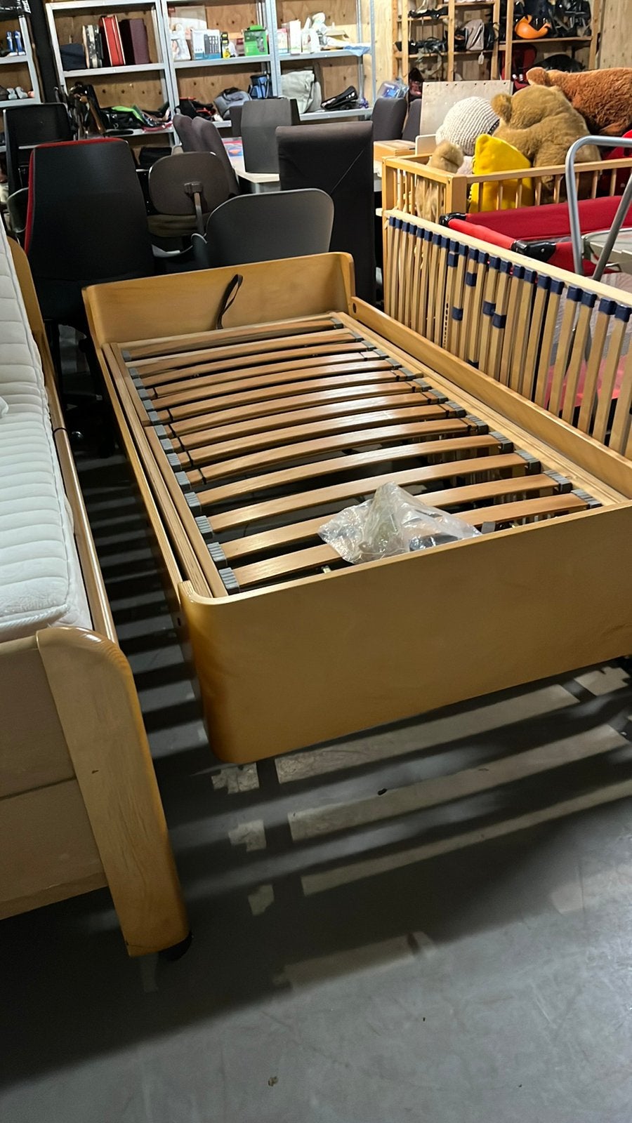 Mooi eenpersoonsbed, incl lattenbodem, Ophalen, 90 cm, Eenpersoons, Wit