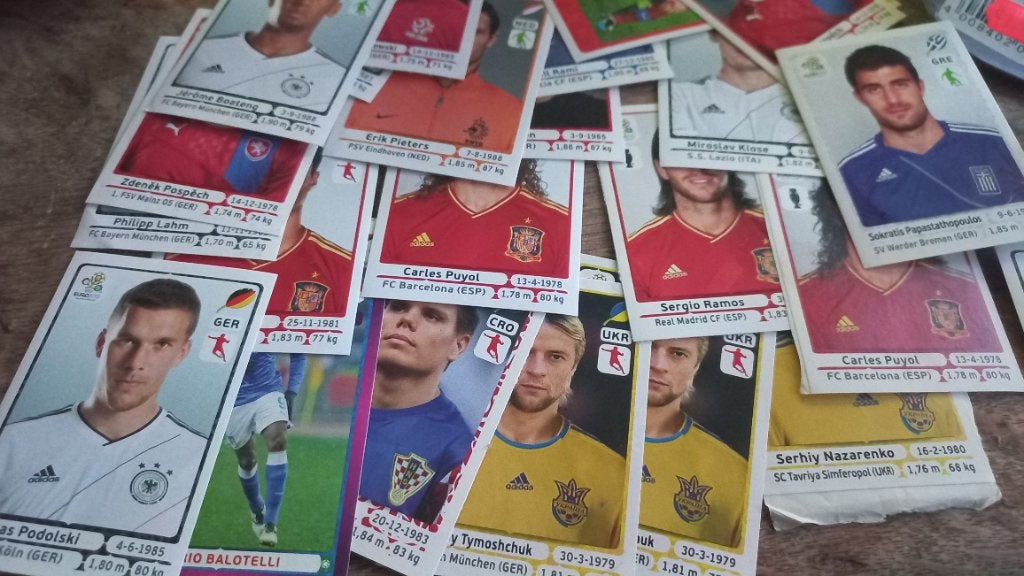 22 panini plaatjes Euro 2012, Ophalen of Verzenden, Zo goed als nieuw, Meerdere plaatjes