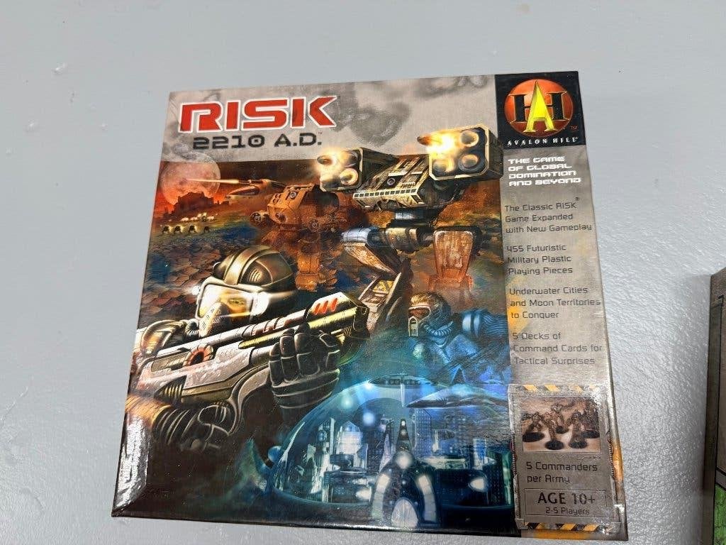 Risk 2210 AD, Vijf spelers of meer, Ophalen, Zo goed als nieuw