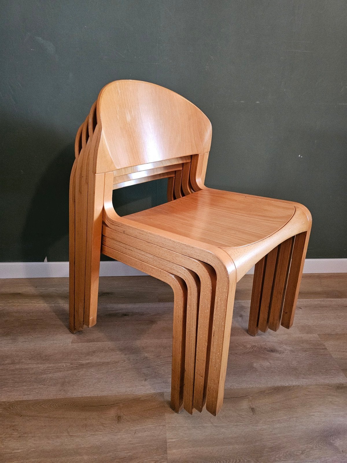 4 stuks vintage stoelen, Scandinavisch design., Ophalen, Gebruikt