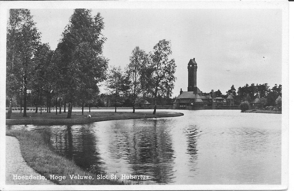 Hoenderloo, Hoge Veluwe, Slot St. Hubertus - Ansicht1951, Ophalen of Verzenden, 1940 tot 1960, Gelopen, Gelderland