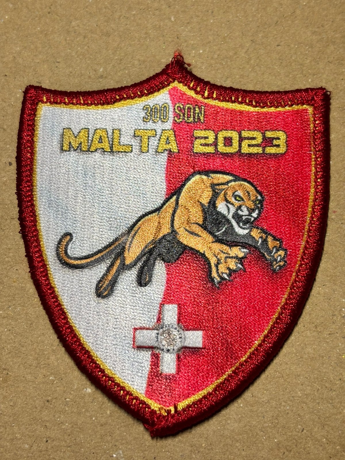 Embleem 300 SQN Malta 2023, Verzenden, Luchtmacht, Nederland, Embleem of Badge