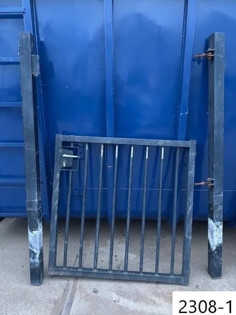 2308. Poort / spijlenpoort / draaipoort, Ophalen, Gebruikt, 150 tot 200 cm, IJzer