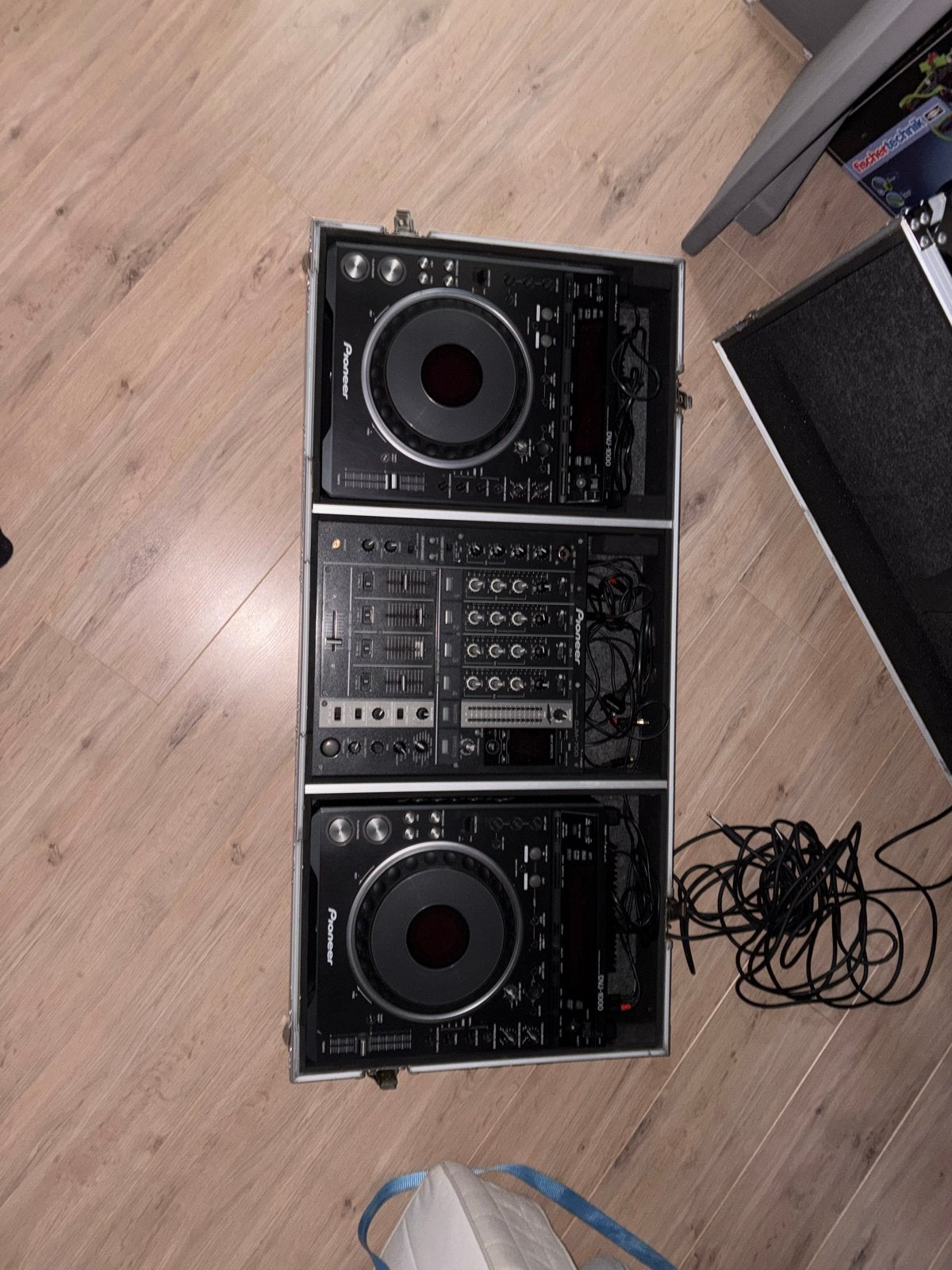 Pioneer DJ-set: 2x DVJ-1000 & DJM-700 met flightcase, Ophalen, Gebruikt, Dj-set, Pioneer