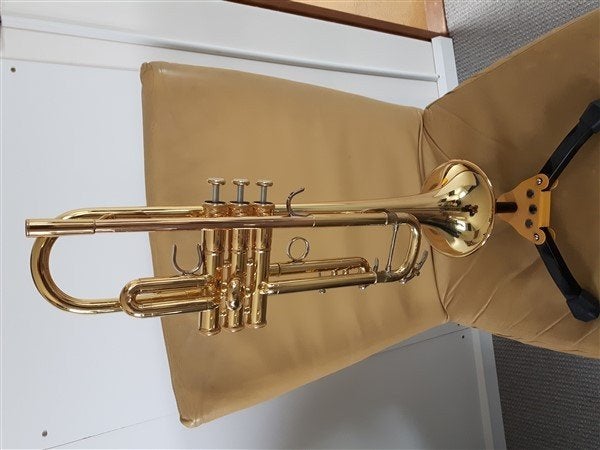 trompet Yamaha YTR-8335LA Wayne Bergeron, Ophalen of Verzenden, Gebruikt, Overige typen, Met koffer