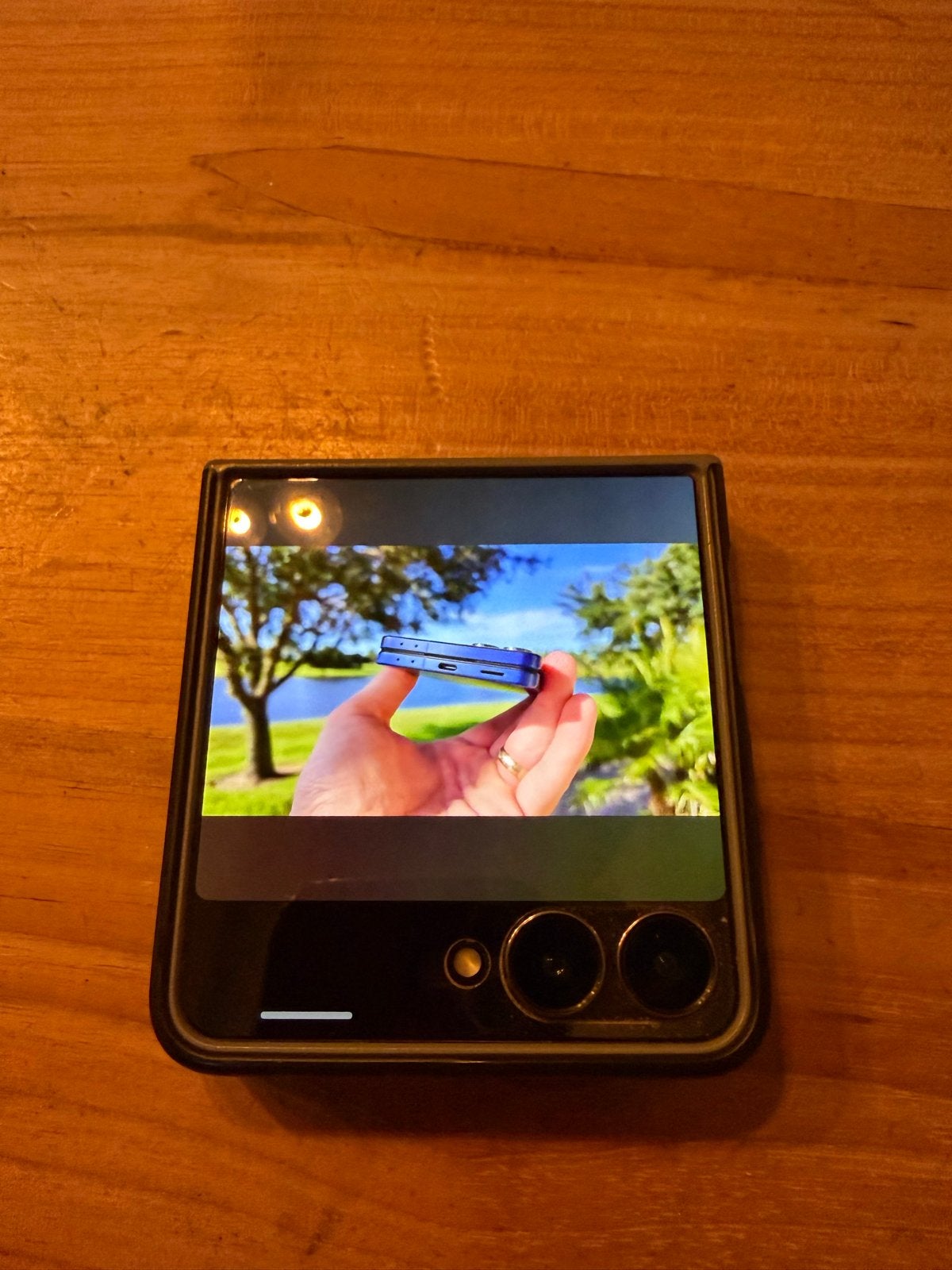 Foto 3 van Samsung Galaxy Z Flip 7 - Uitstekende Conditie