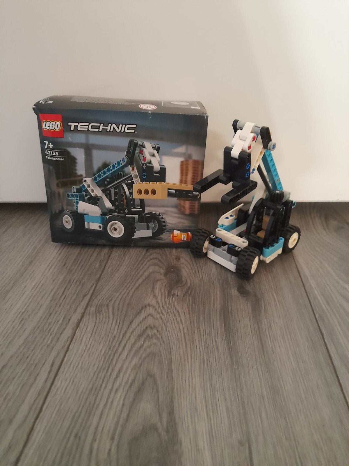 LEGO Technic Verreiker (42133), Ophalen, Zo goed als nieuw